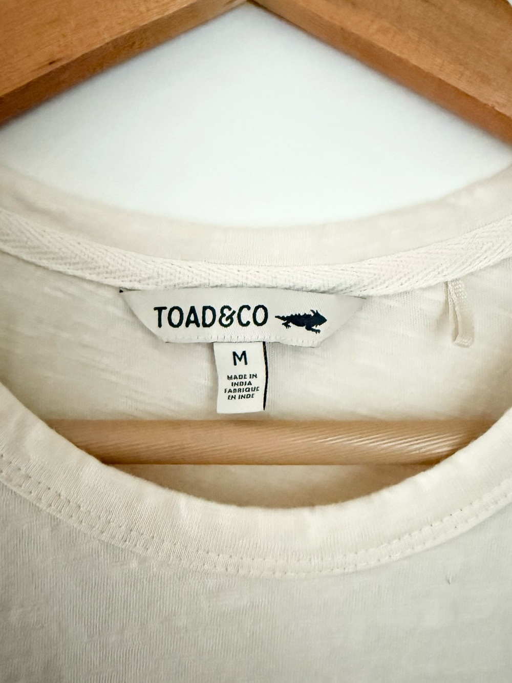 Toad & Co Orgainic Cotton Embroidered Tee - Picture 9 of 12
